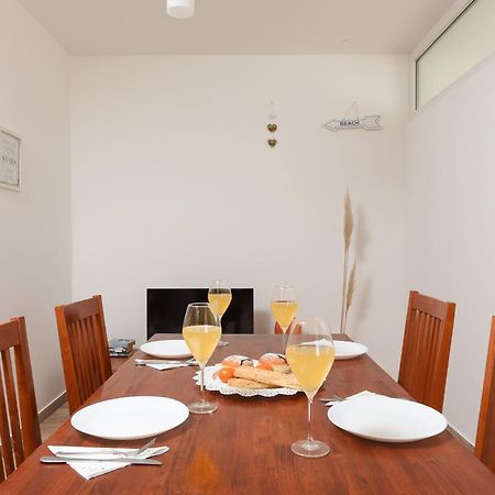 Kožino Sunset Beach Suites מראה חיצוני תמונה