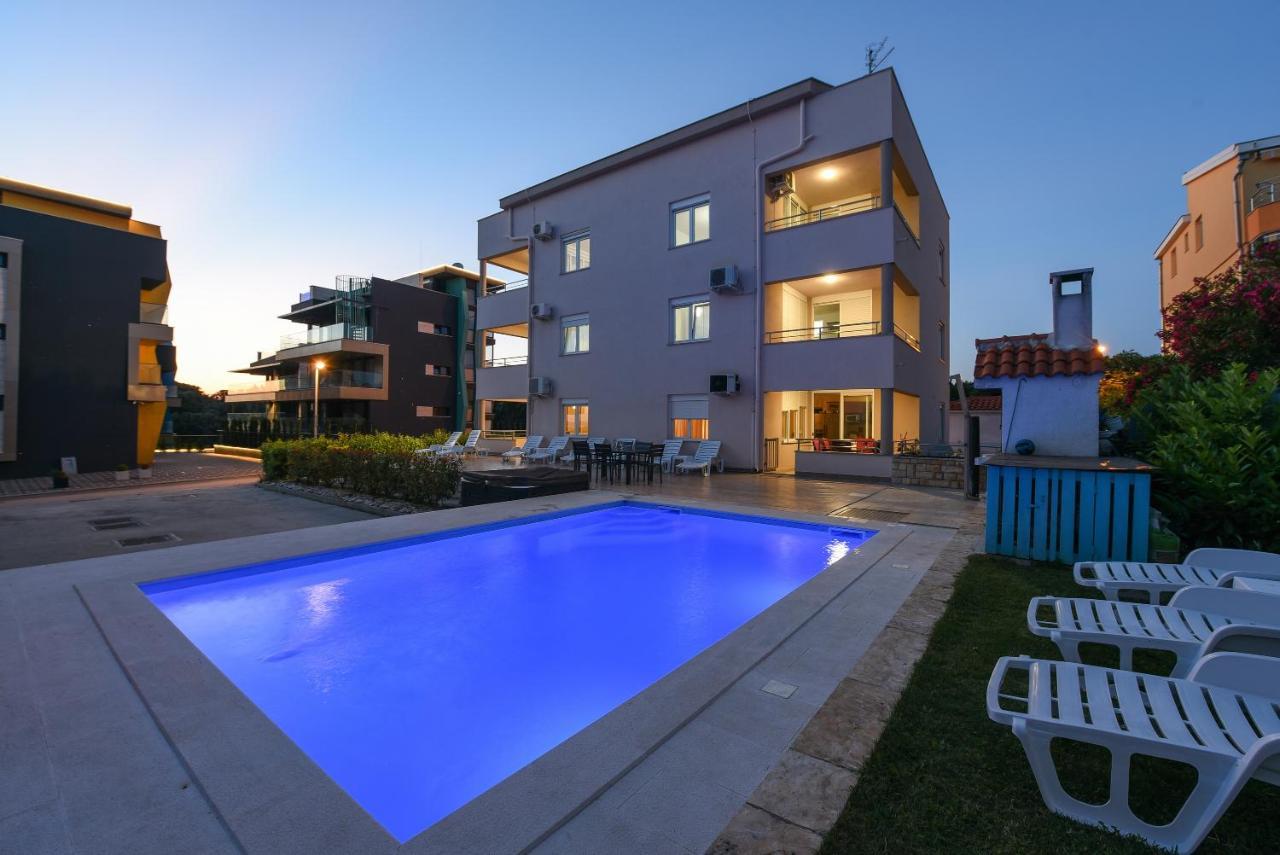 Kožino Sunset Beach Suites מראה חיצוני תמונה