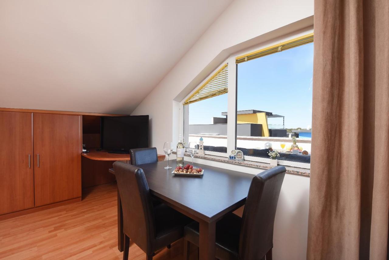 Kožino Sunset Beach Suites מראה חיצוני תמונה