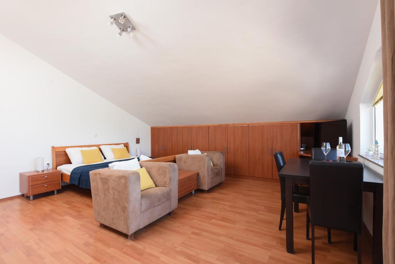 Kožino Sunset Beach Suites מראה חיצוני תמונה